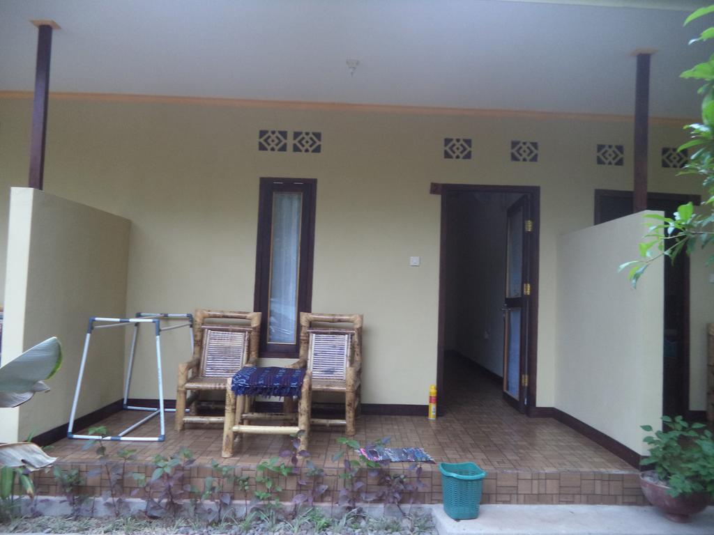 Kuta Lodge Homestay Bagian luar foto